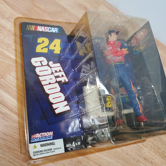 2004 Action McFarlane, Series 4, Nascar, #24, Jeff Gordon, Dupont, Sponsored - Picture 8 of 9